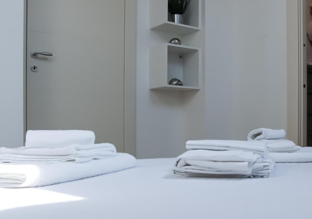Bmp Apartment Atmosphere 1 Centrale Con Garage Riccione Exterior foto