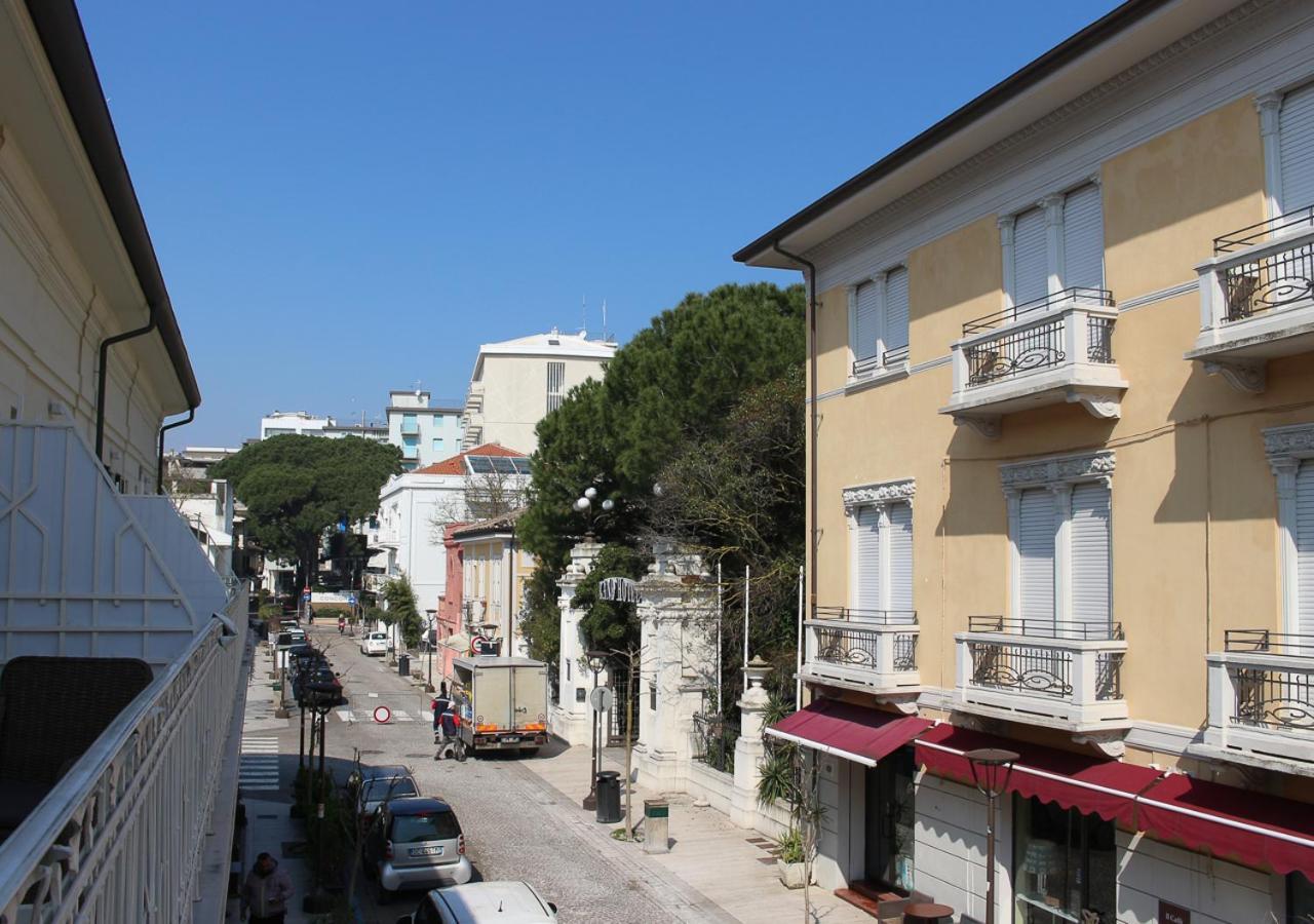 Bmp Apartment Atmosphere 1 Centrale Con Garage Riccione Exterior foto